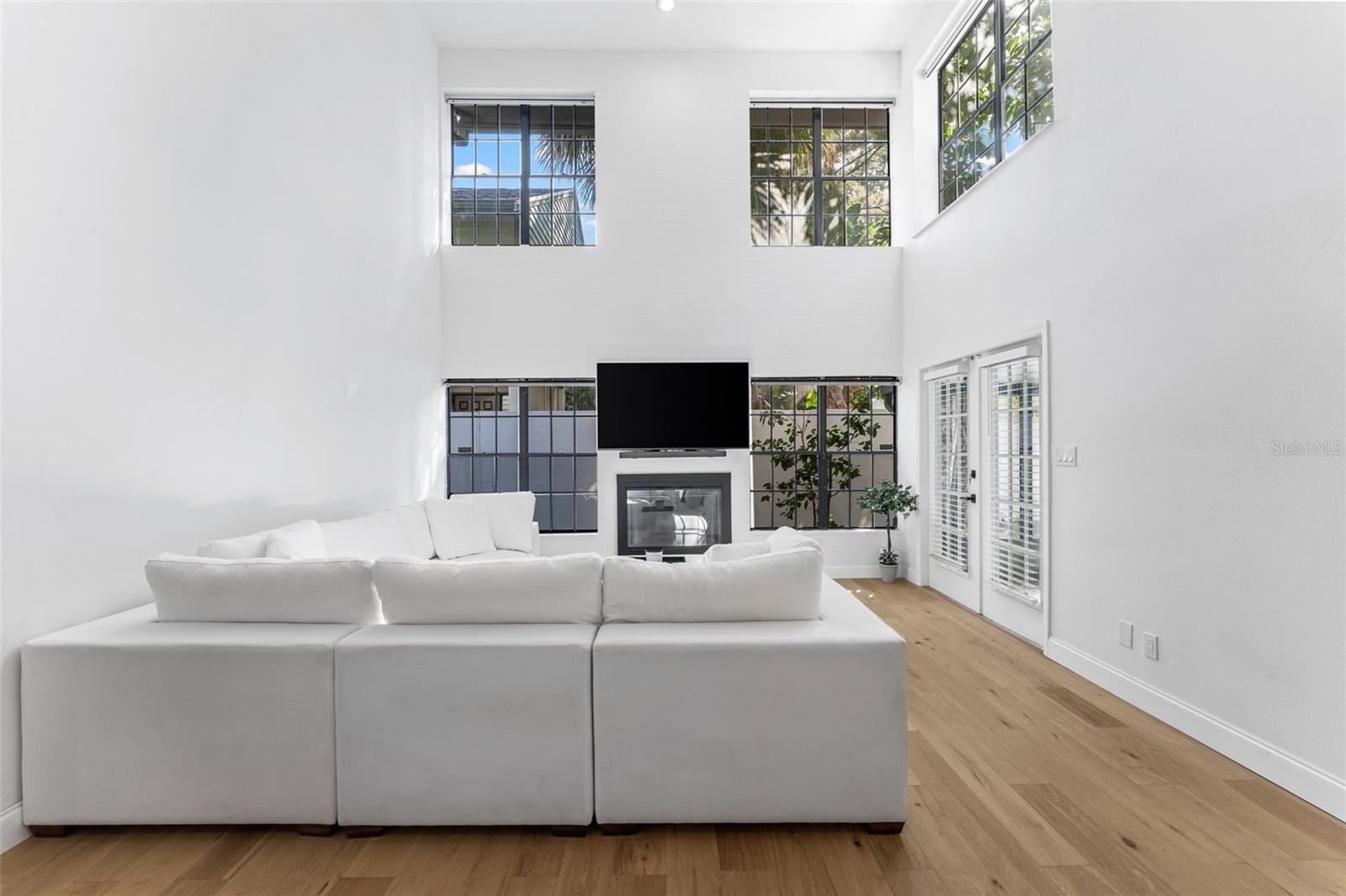 BRETTON WOODS AT WESTSHORE A C - Residential