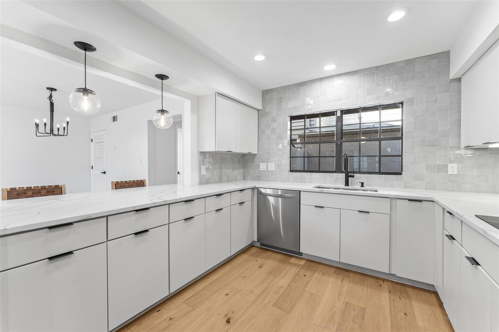 BRETTON WOODS AT WESTSHORE A C - Residential