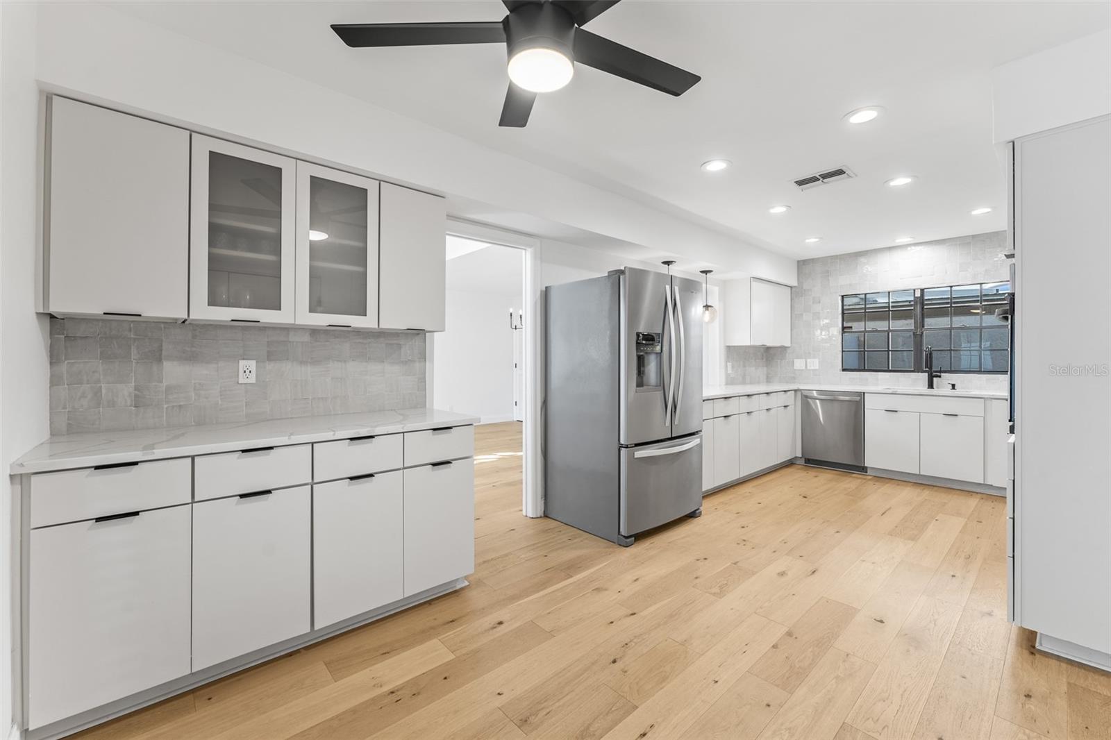 BRETTON WOODS AT WESTSHORE A C - Residential