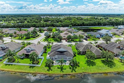 A home in PARRISH