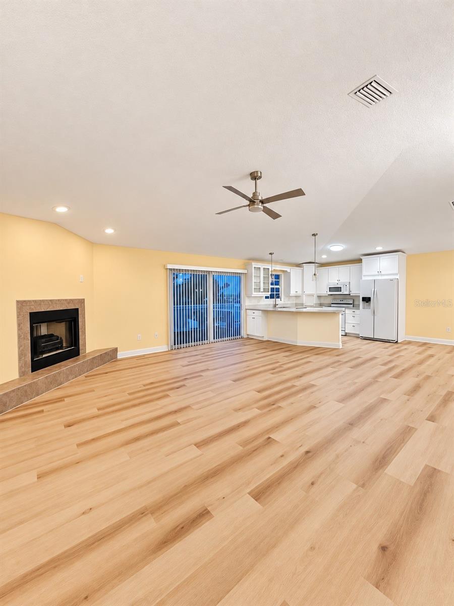 381 BOYLSTON AVENUE