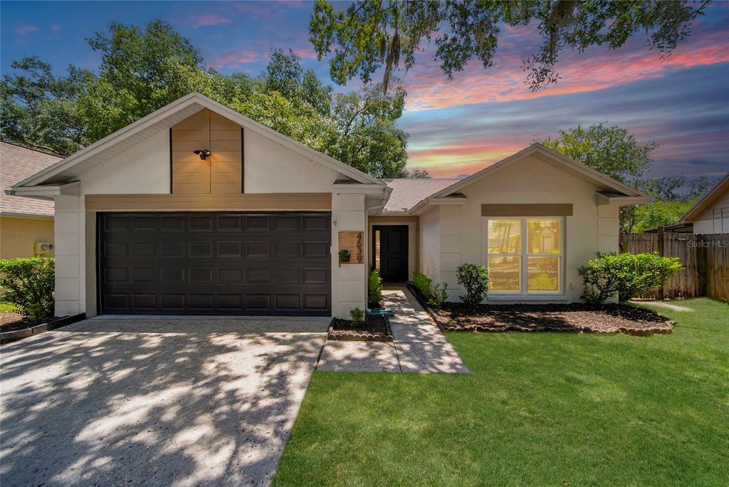 Photo of 4639 Cabbage Palm Drive, Valrico, FL 33596 (MLS # TB8399706)