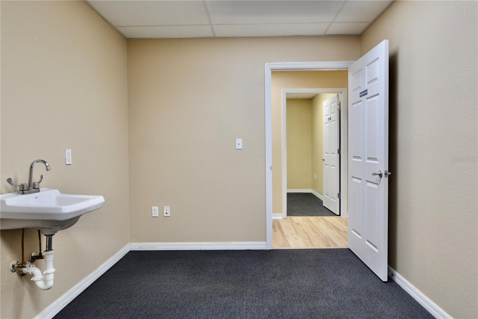 JCC 9 - Commercial Sale