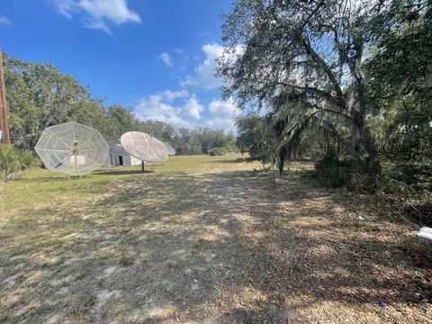 Tiny photo for 32900 Radio Road, Leesburg, FL 34788 (MLS # G5095237)