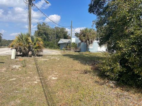 Tiny photo for 32900 Radio Road, Leesburg, FL 34788 (MLS # G5095237)