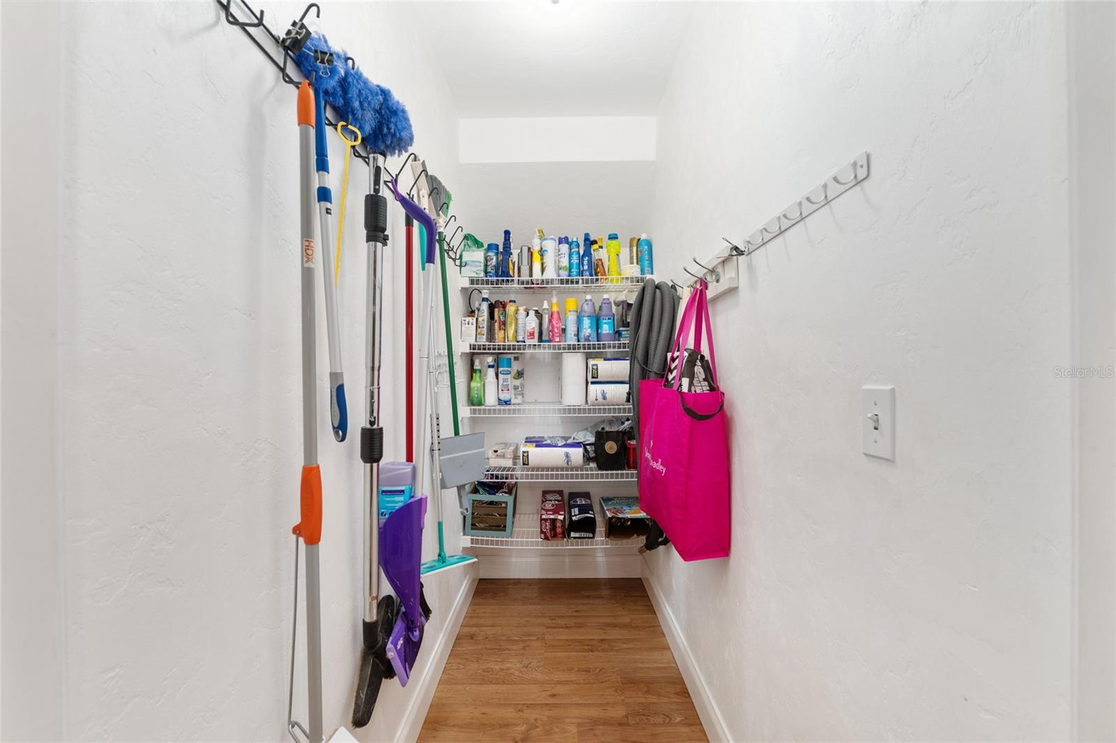 TRAILS THE - Residential