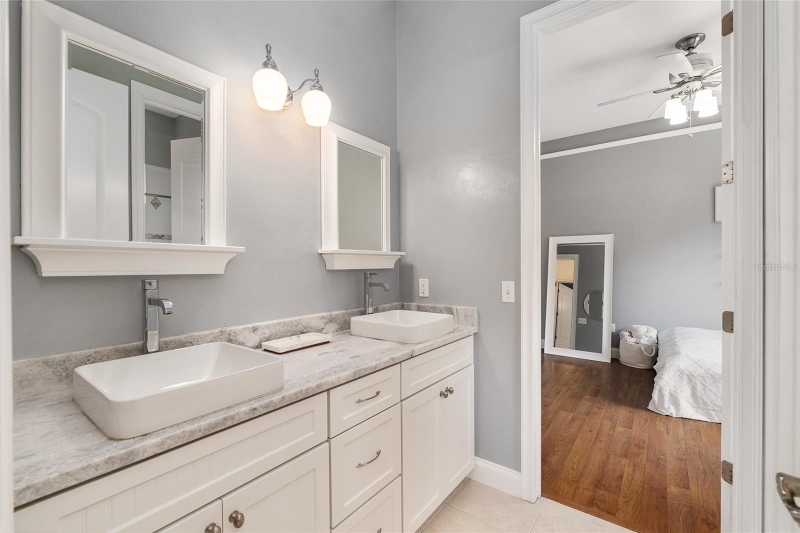 TRAILS THE - Residential