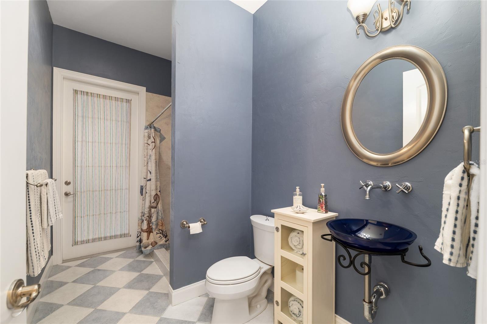 TRAILS THE - Residential