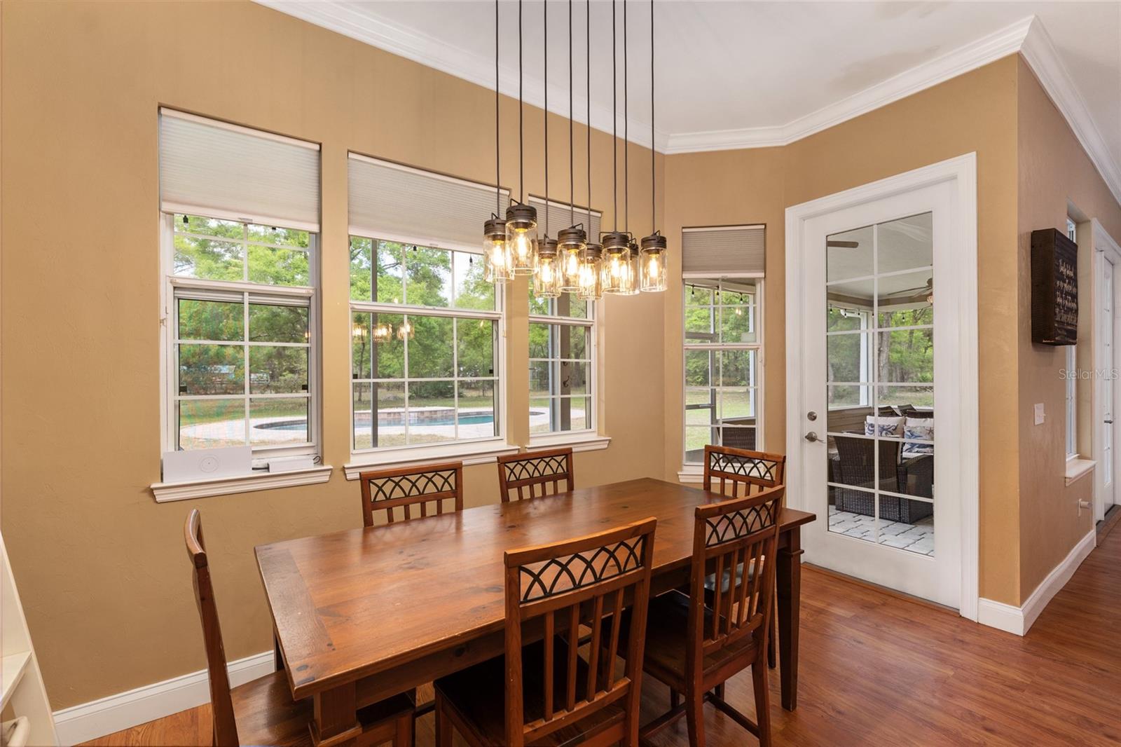 TRAILS THE - Residential