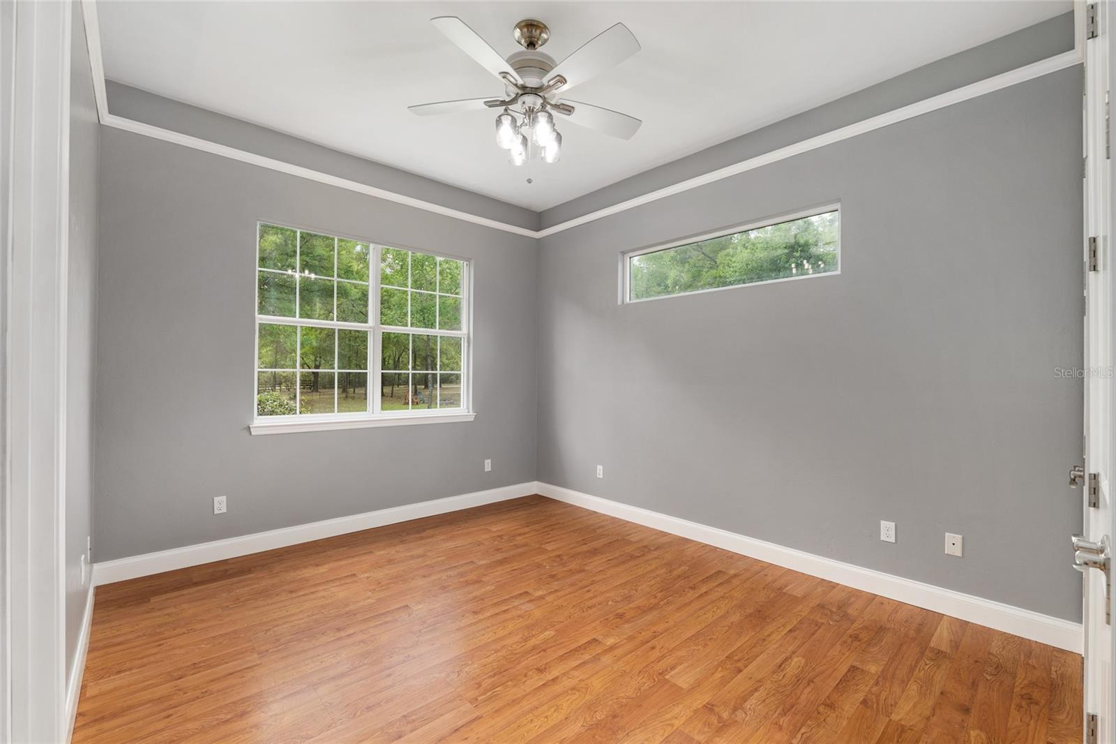 TRAILS THE - Residential