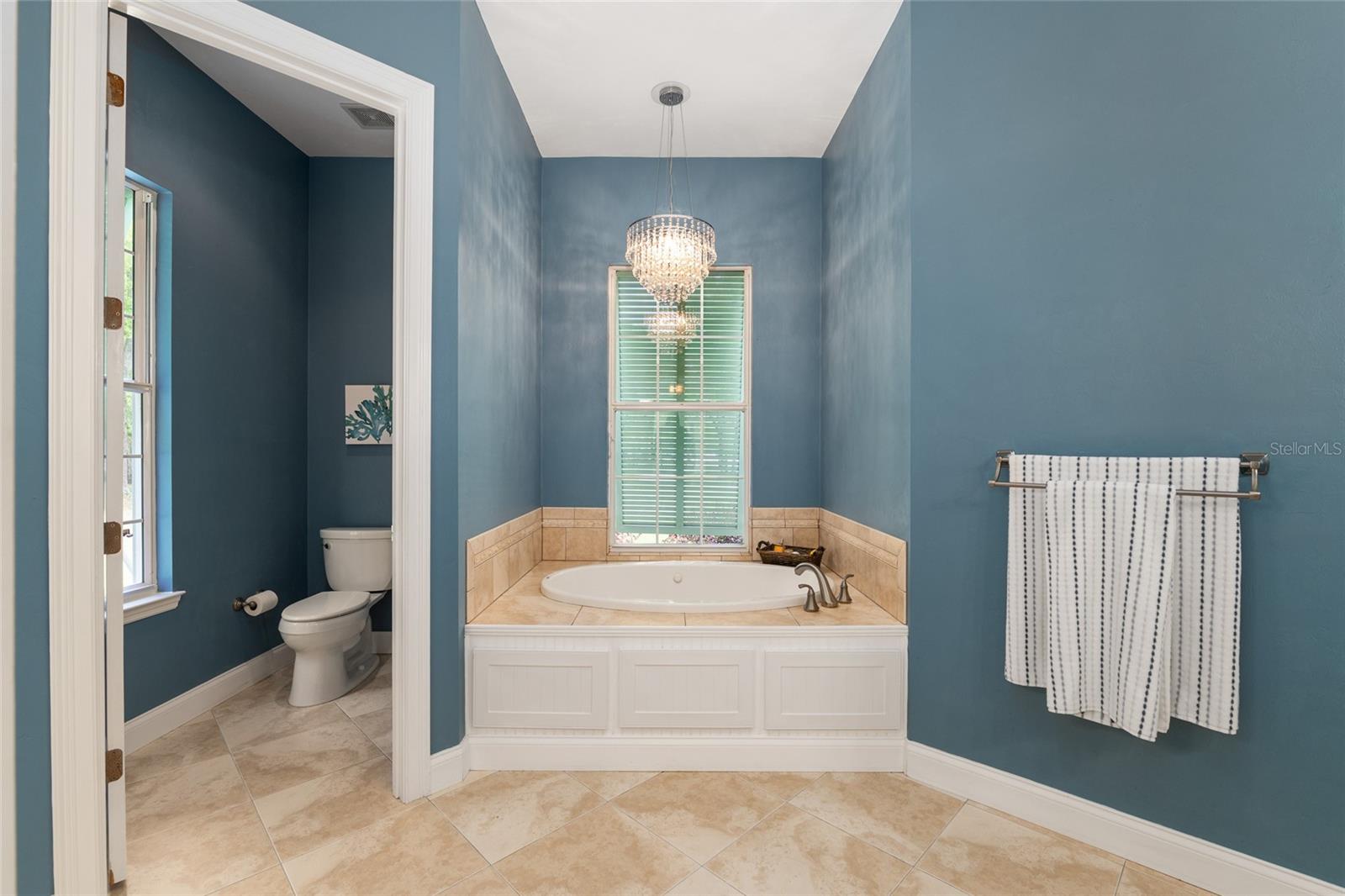 TRAILS THE - Residential