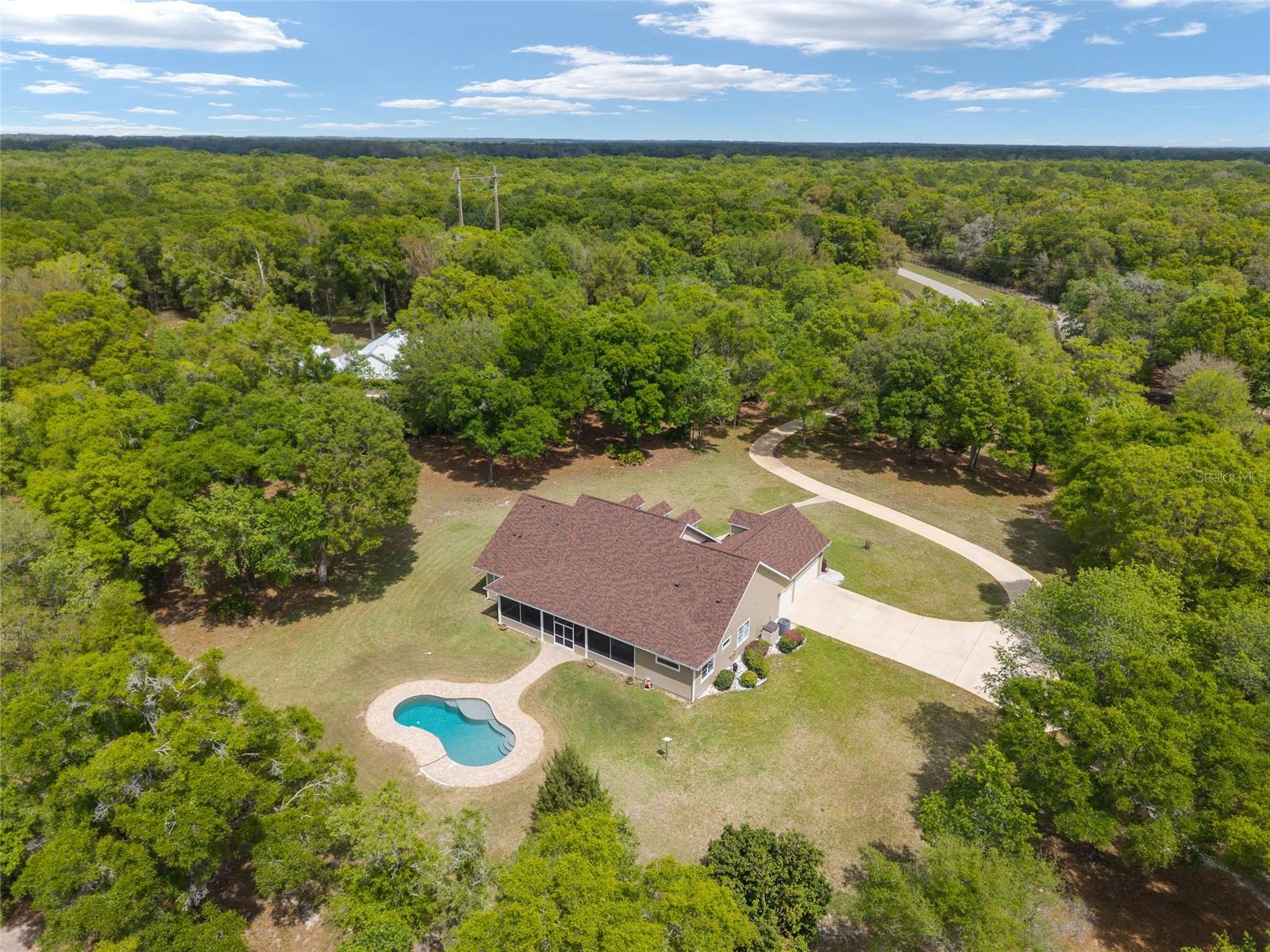 TRAILS THE - Residential