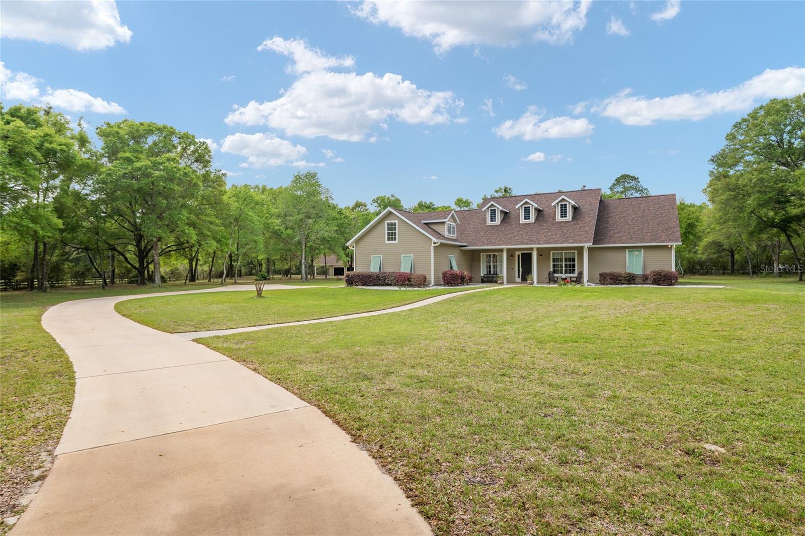 TRAILS THE - Residential