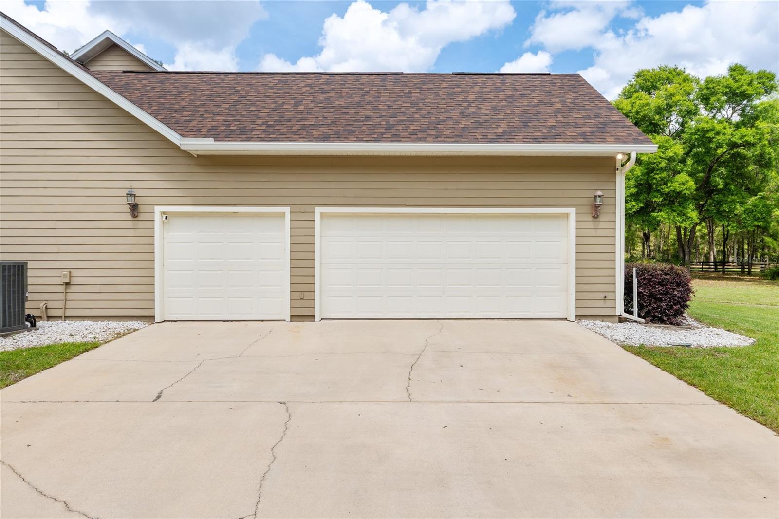 TRAILS THE - Residential