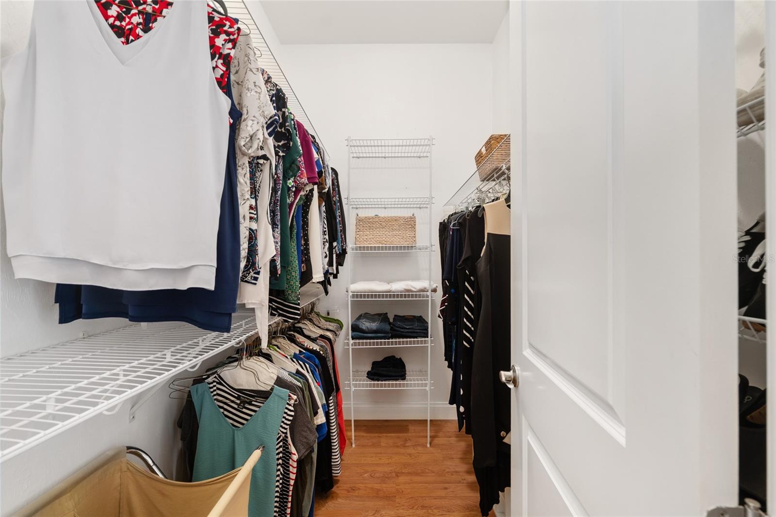 TRAILS THE - Residential