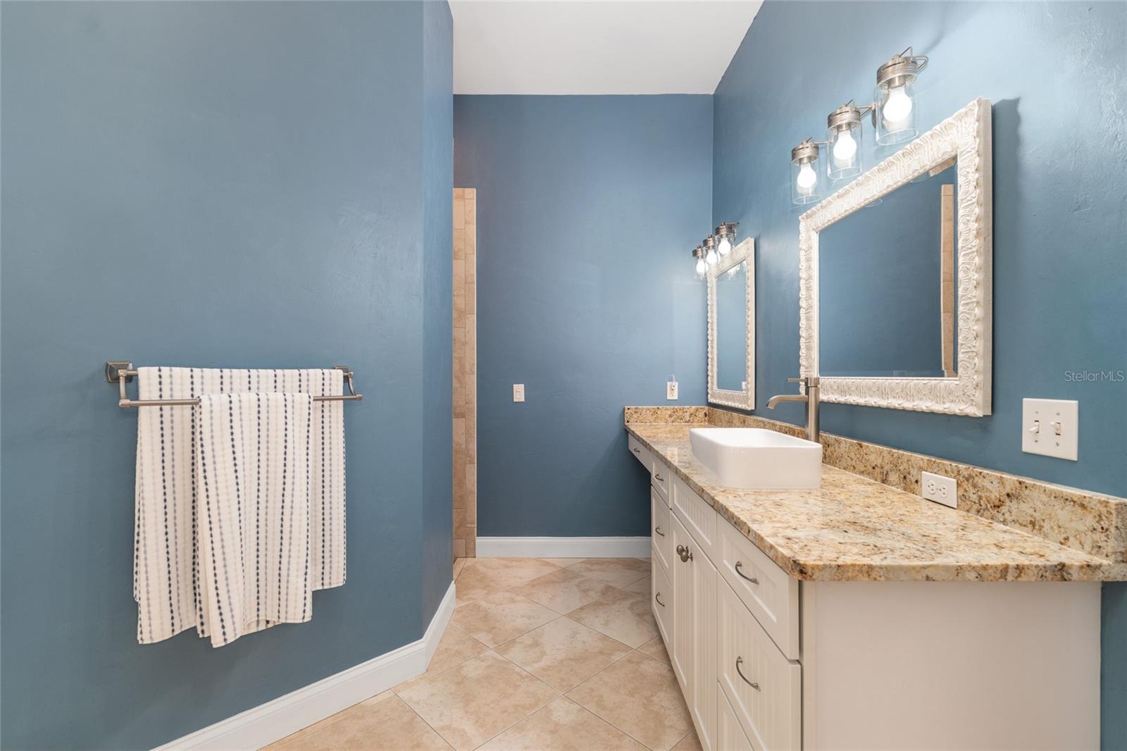 TRAILS THE - Residential