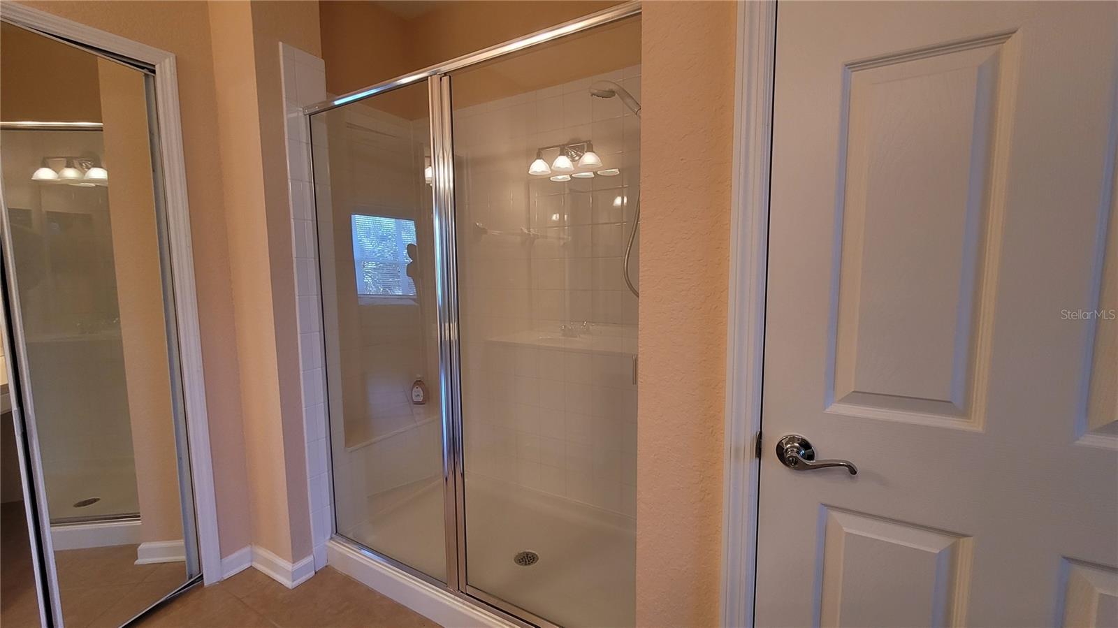 CARRIAGE HOMES AT DUNWOODY COMMONS A CONDO - Residential