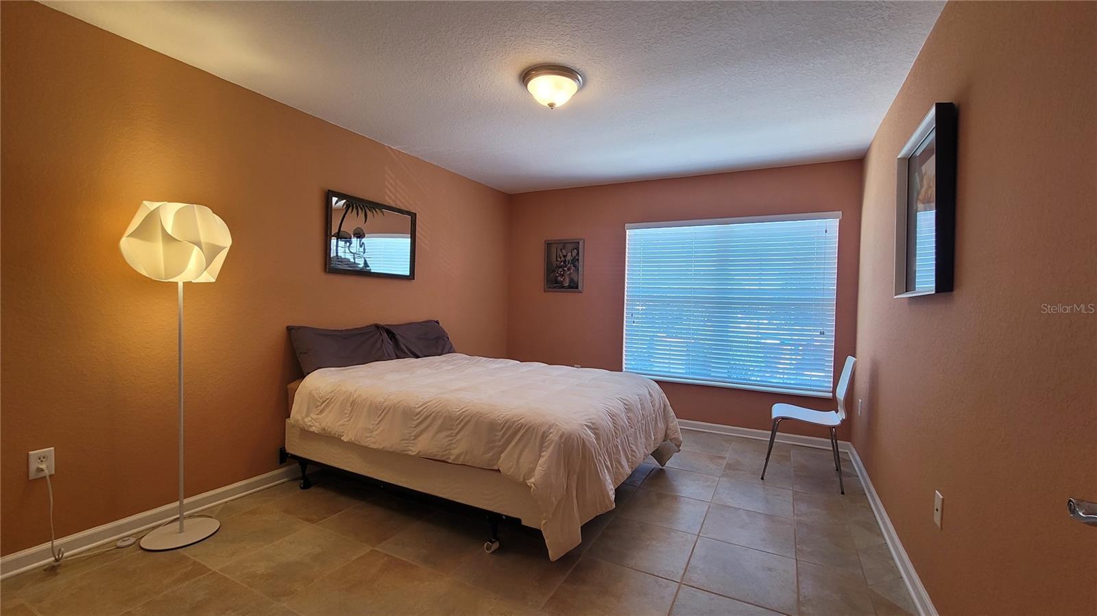 CARRIAGE HOMES AT DUNWOODY COMMONS A CONDO - Residential