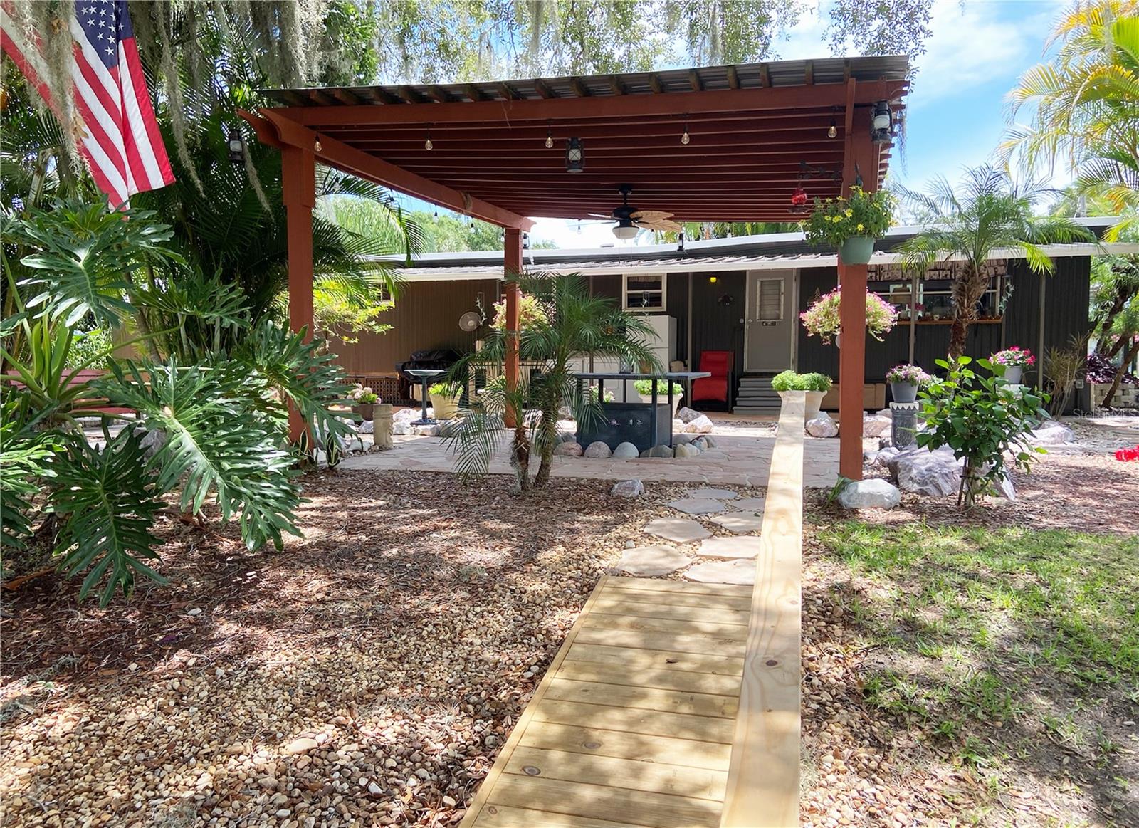 Welcome to 2082 Starboard Drive, a beautifully updated waterfront retreat located in the serene Mullet Lake Park community. This property offers the perfect blend of modern comfort, outdoor adventure, and functional upgrades — all priced to move!
Property Highlights:
Direct Canal Access – Just Feet from the St. John’s River
This home sits right on a canal, placing you only steps away from the St. John’s River — ideal for boaters, anglers, or anyone who dreams of waking up near the water.
New Boathouse with Lift & Fish Cleaning Station
Enjoy effortless access to the river with your private boathouse, featuring a boat lift and a fish cleaning station equipped with power and water.
Outdoor Entertaining Done Right
A new deck and railing provide a perfect space for relaxing or hosting, while the fresh exterior paint boosts curb appeal and value.
Upgraded Systems & Appliances
Upgrades include a new central A/C unit, ductwork, electrical system, and water heater — all installed just 2 years ago. Inside, you’ll find a new microwave, sink, and dishwasher for a refreshed kitchen feel.
Extra Storage & Flexibility
Two storage sheds give you space for tools, toys, or workshop projects.
Prime Location with Recreation Nearby
Located in Mullet Lake Park, you’ll enjoy immediate access to a boat ramp and park, making it easy to launch your next adventure.
Whether you’re looking for a weekend getaway, a peaceful waterfront home, or a short-term rental investment, 2082 Starboard Drive is ready to deliver.
Schedule your private tour today — opportunities like this don’t come often!