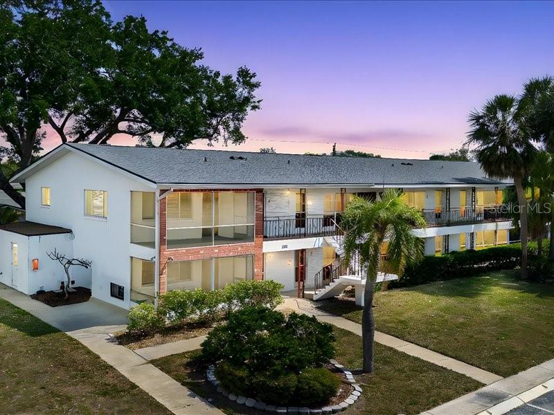 2348 SHELLEY STREET 2