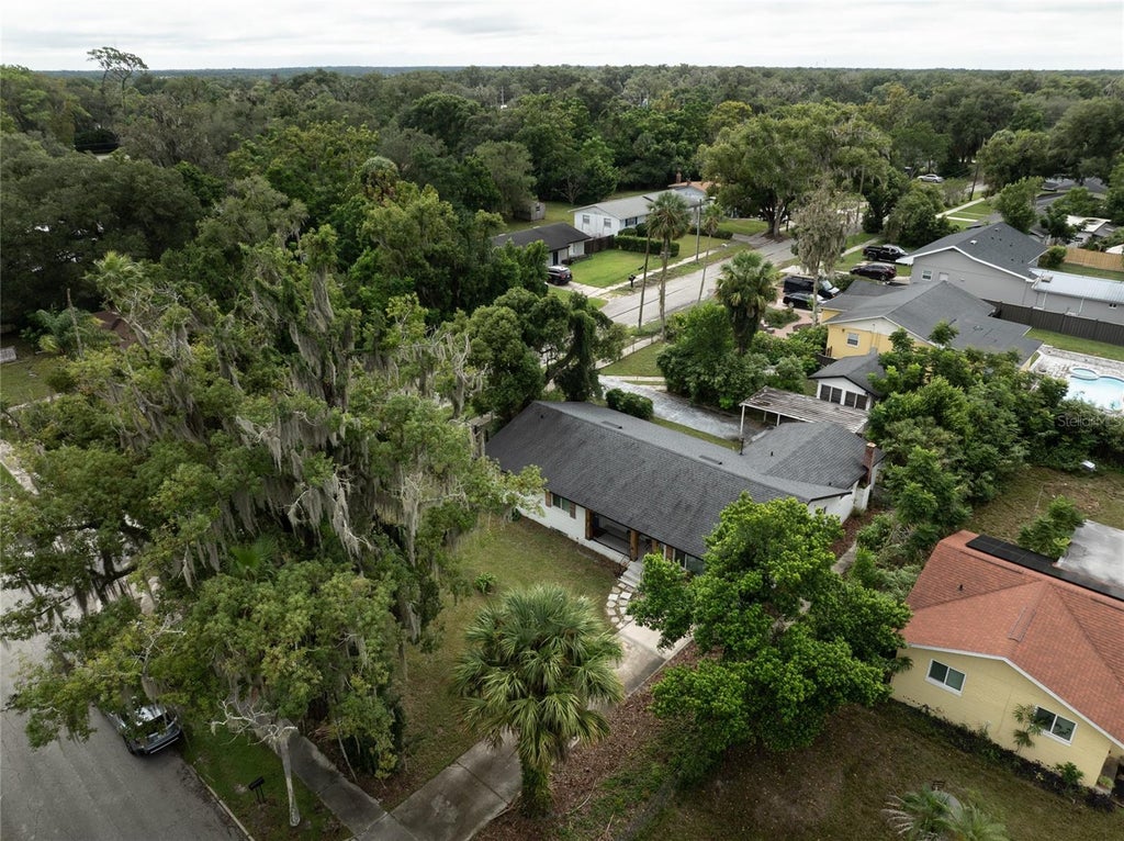 Photo of 1004 N Camphor Lane, Deland, FL 32720 (MLS # V4951176)