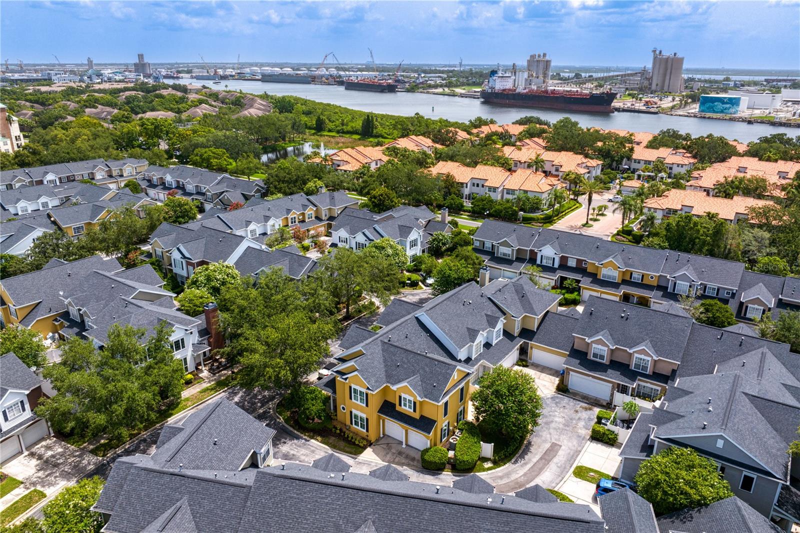 Photo 61 of 66 of 305 SEA ISLAND WAY townhome