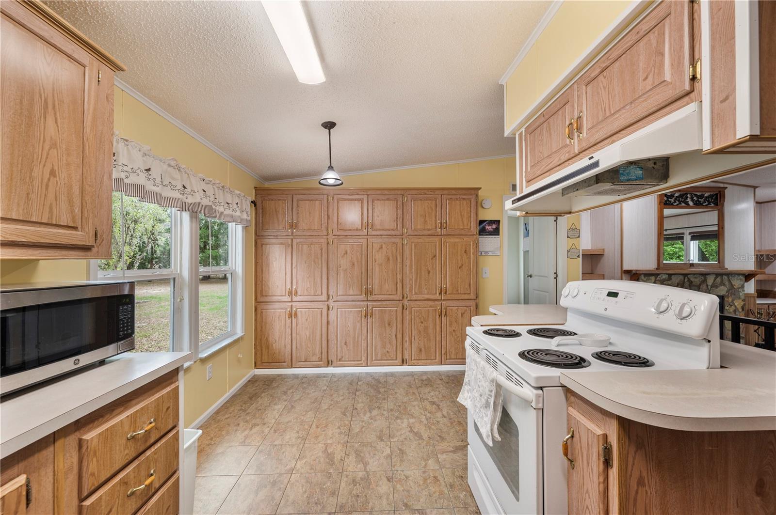 VAN FLEET ACRES - Residential