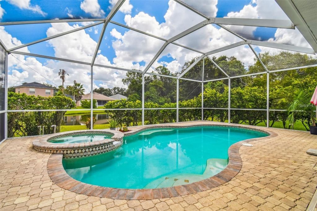 Photo of 6804 Pleasant Oaks Place, Riverview, FL 33578 (MLS # TB8397109)