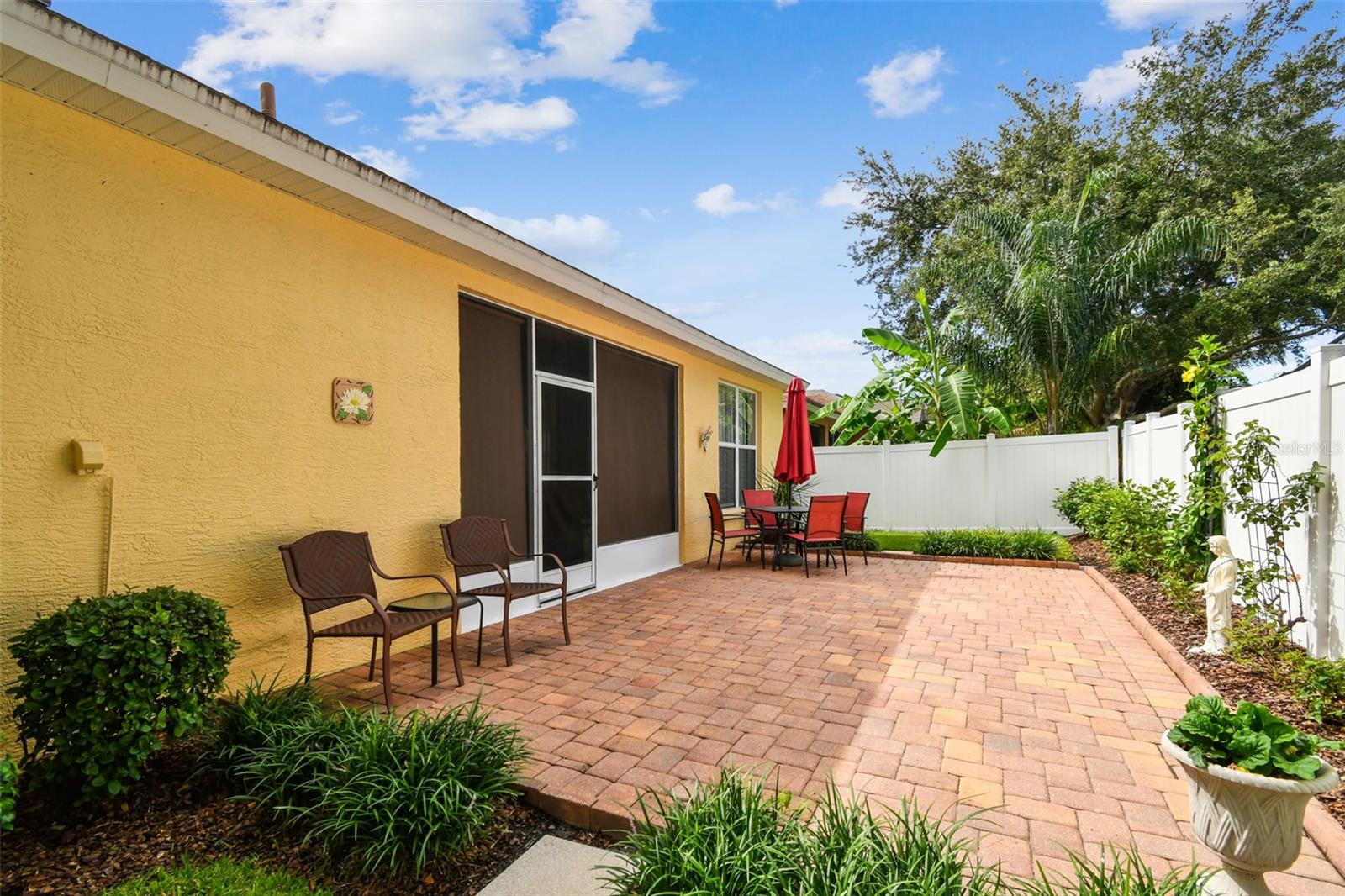 1041 CHERRY VALLEY WAY