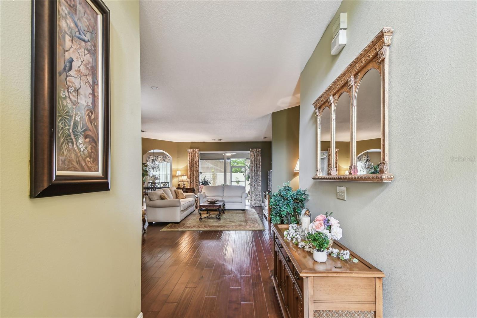 1041 CHERRY VALLEY WAY