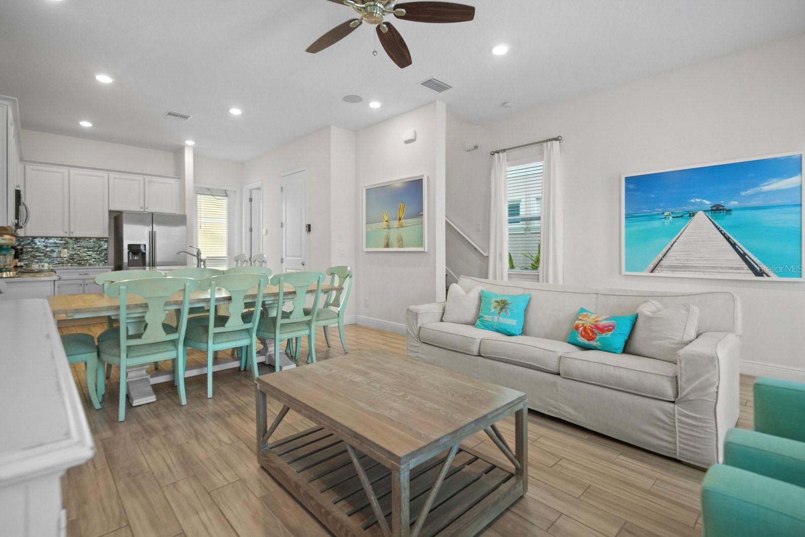 MARGARITAVILLE, ROLLING OAKS - Residential