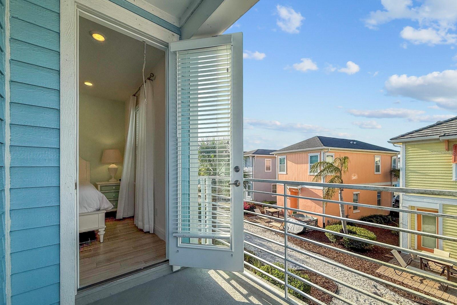 MARGARITAVILLE, ROLLING OAKS - Residential