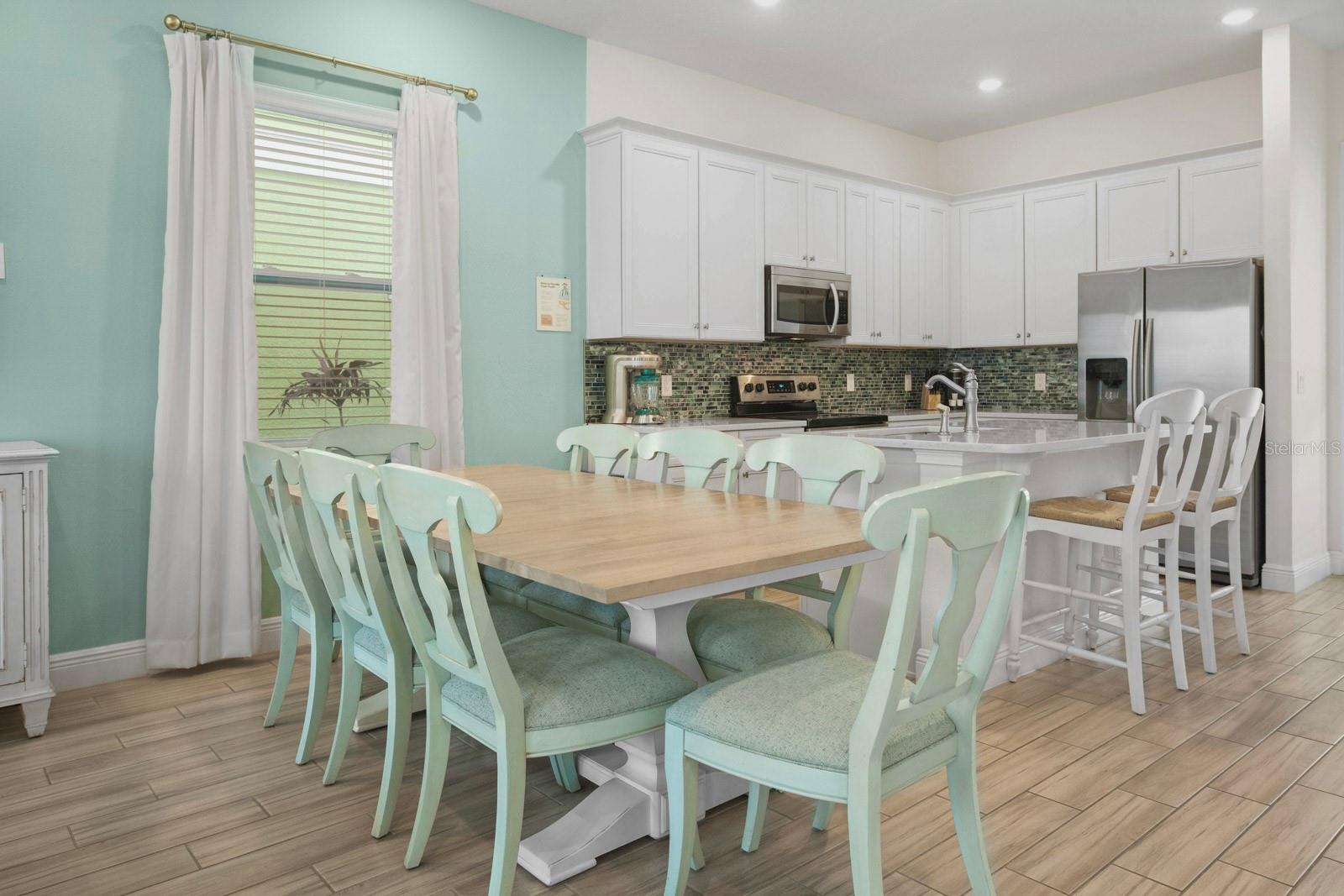 MARGARITAVILLE, ROLLING OAKS - Residential