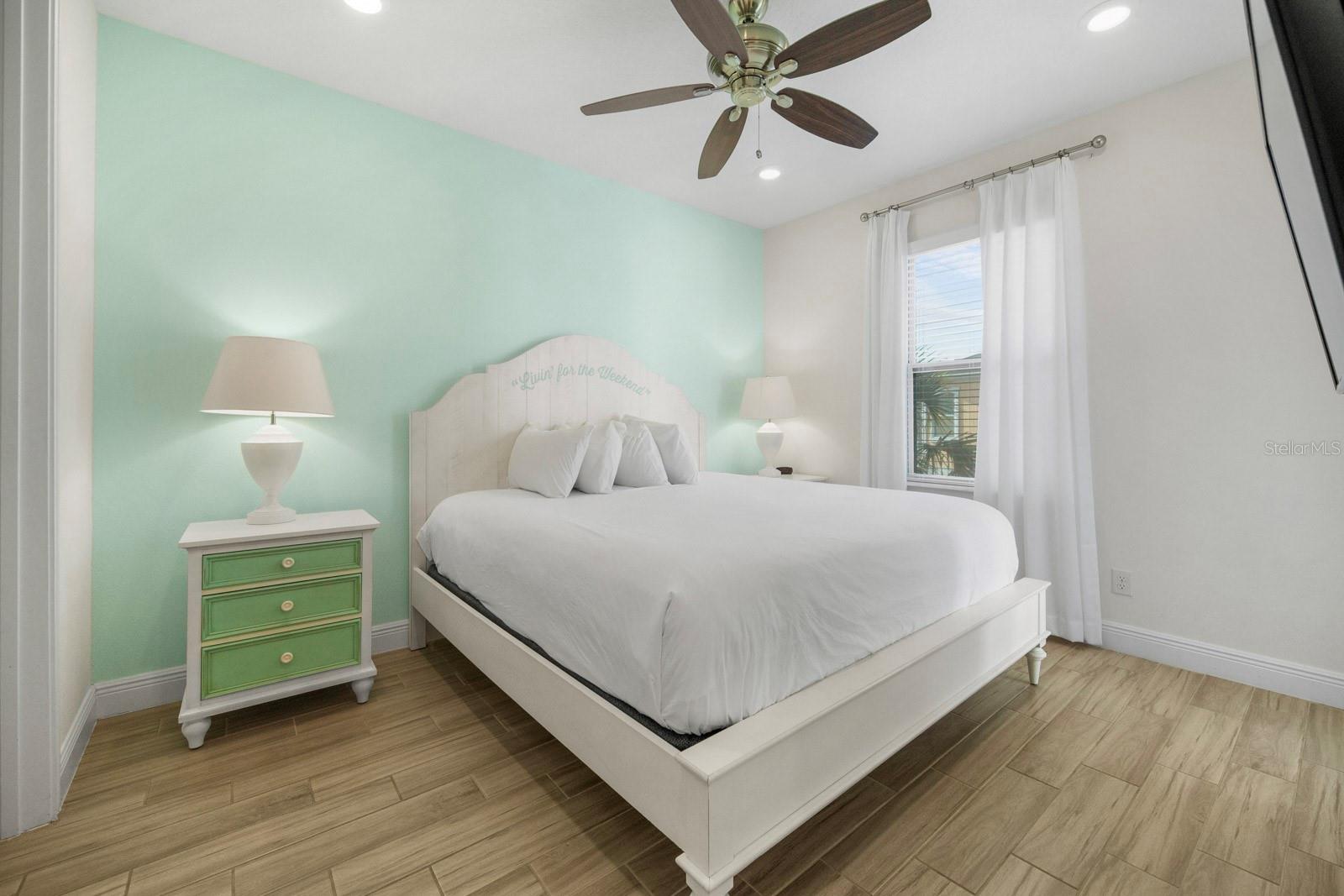 MARGARITAVILLE, ROLLING OAKS - Residential