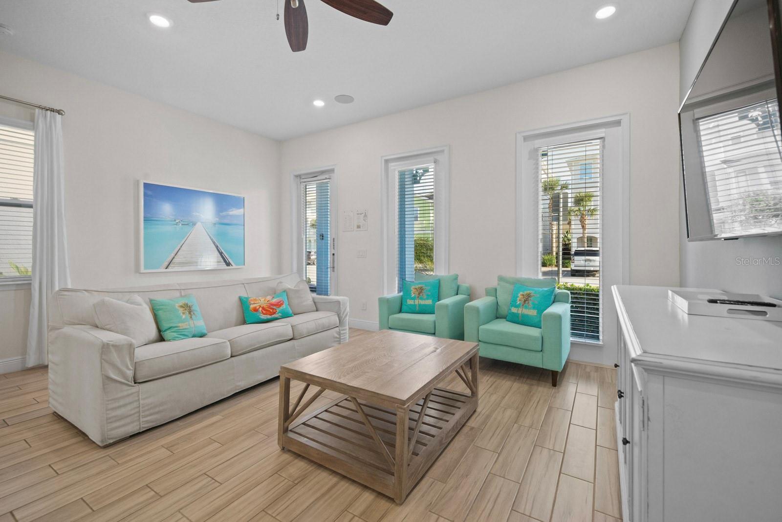 MARGARITAVILLE, ROLLING OAKS - Residential