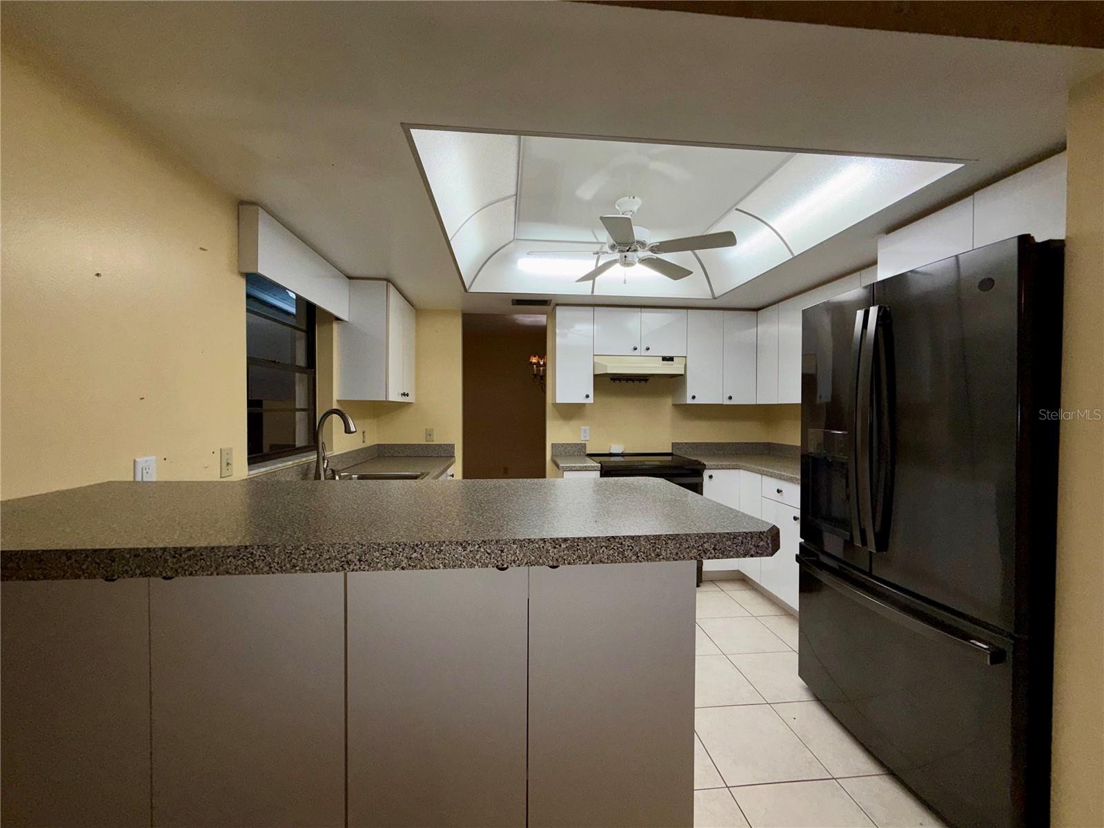 BAY PORT COLONY PH III UN 2-C - Residential