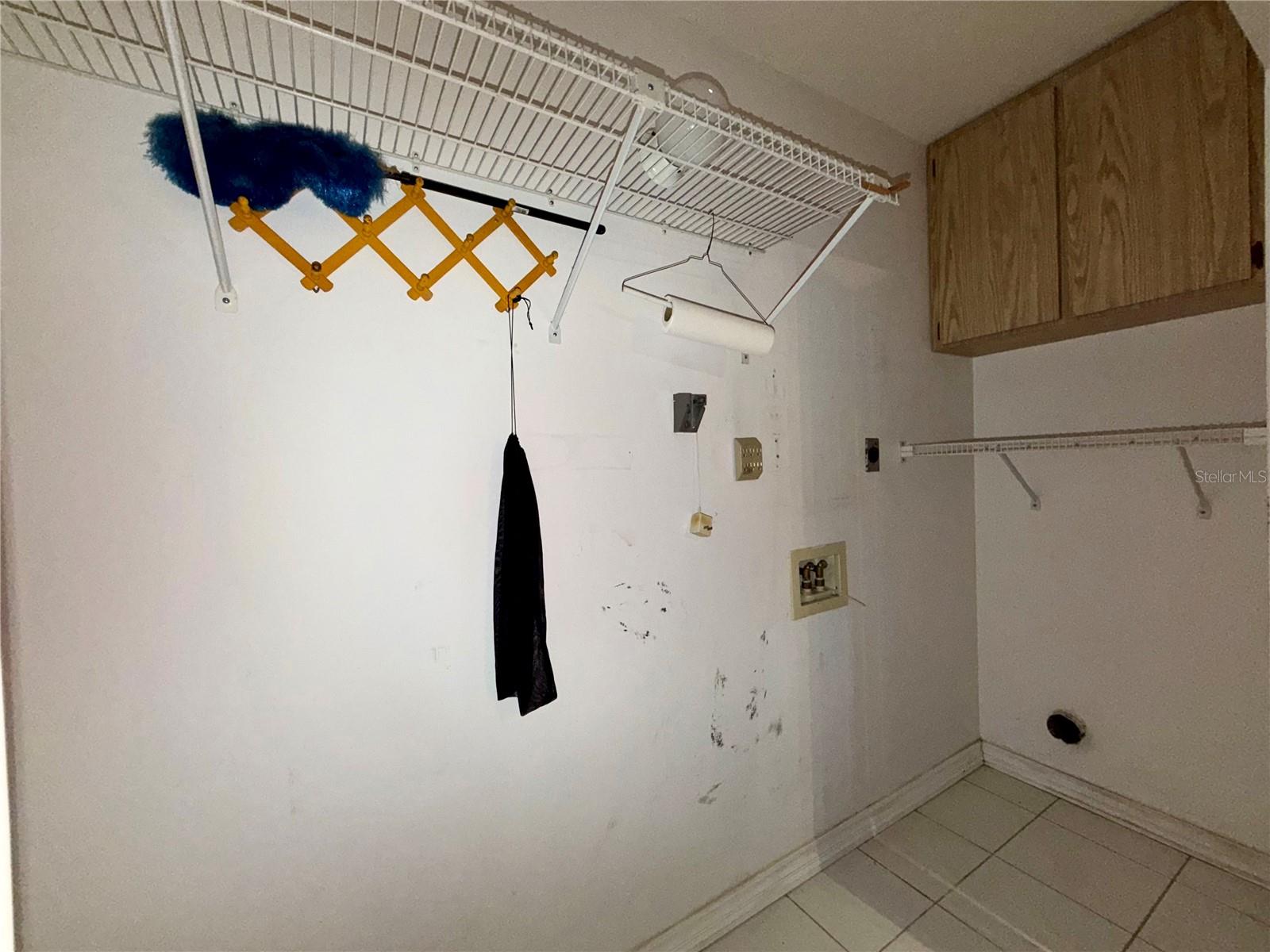 BAY PORT COLONY PH III UN 2-C - Residential