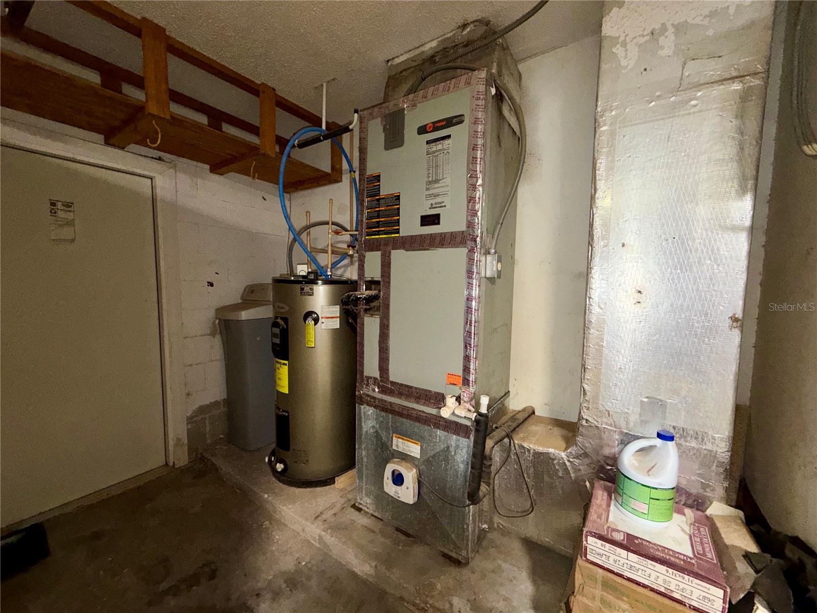 BAY PORT COLONY PH III UN 2-C - Residential