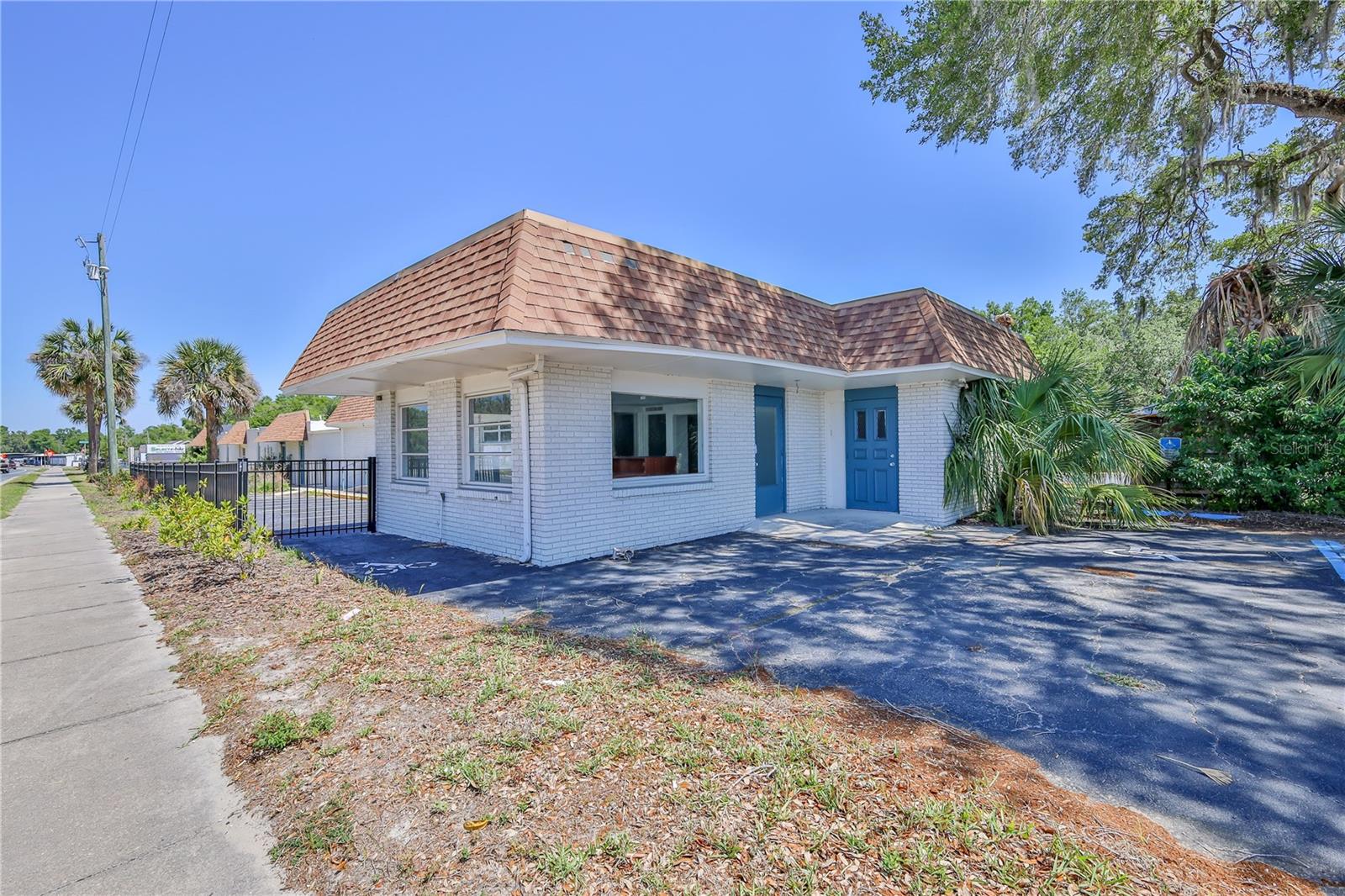 LAKESIDE PARK UNREC - Commercial Sale