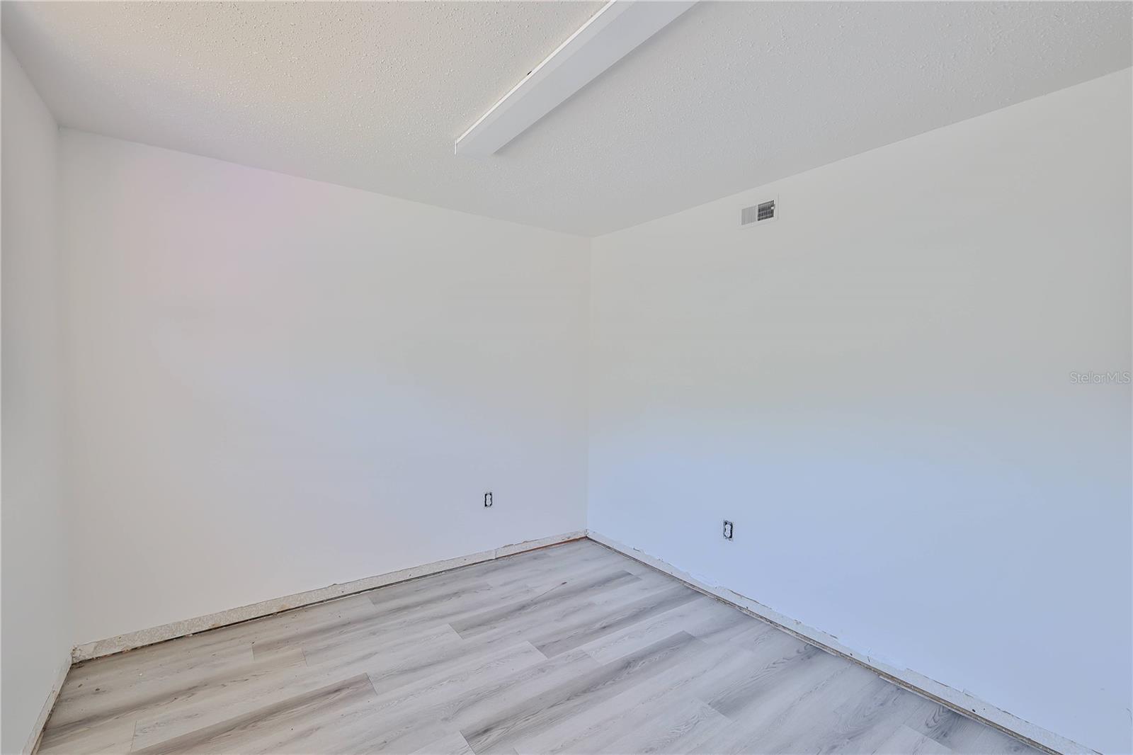 LAKESIDE PARK UNREC - Commercial Sale