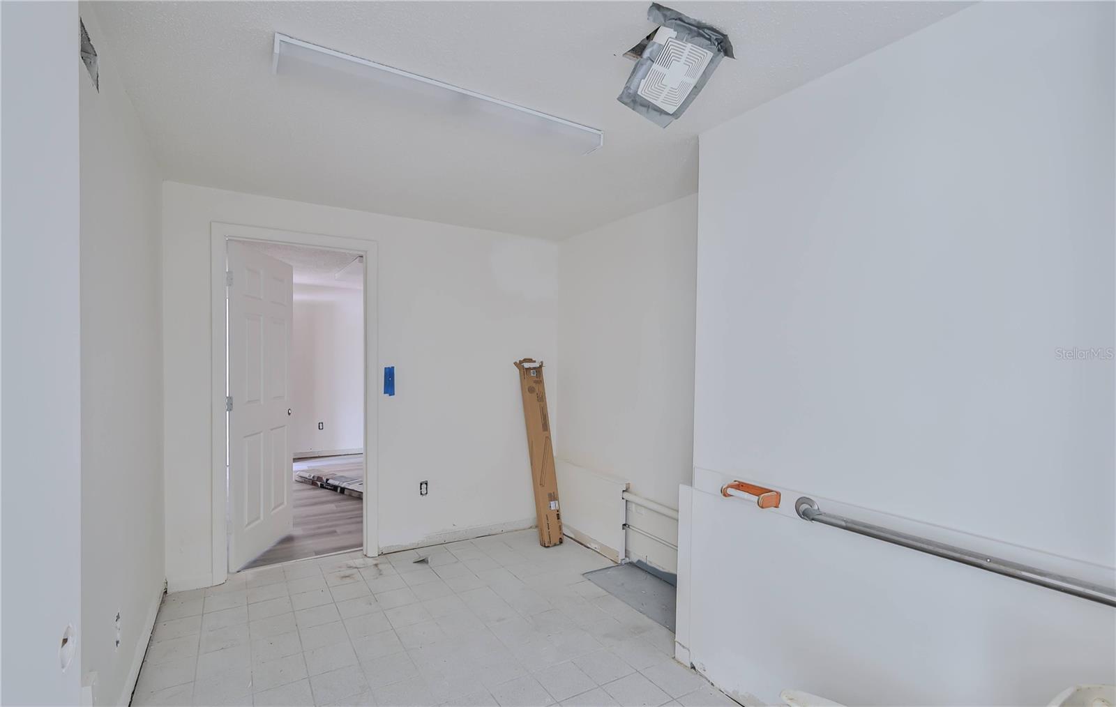 LAKESIDE PARK UNREC - Commercial Sale