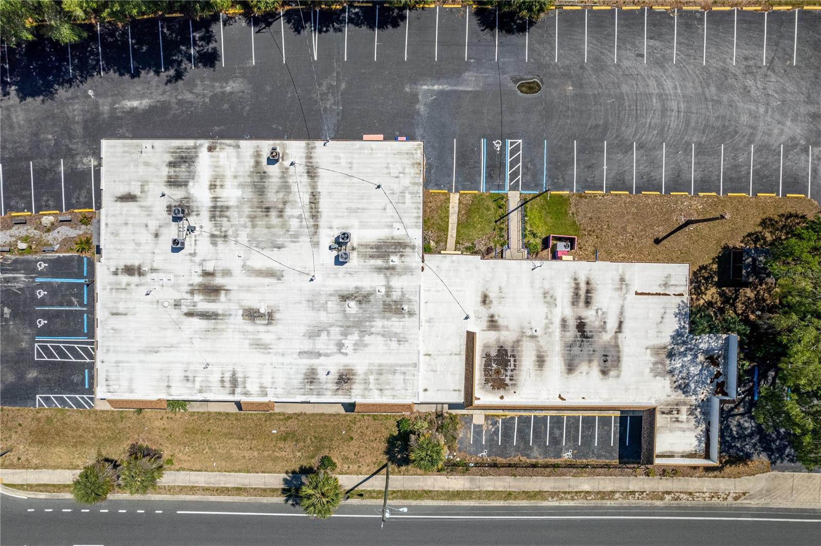 LAKESIDE PARK UNREC - Commercial Sale