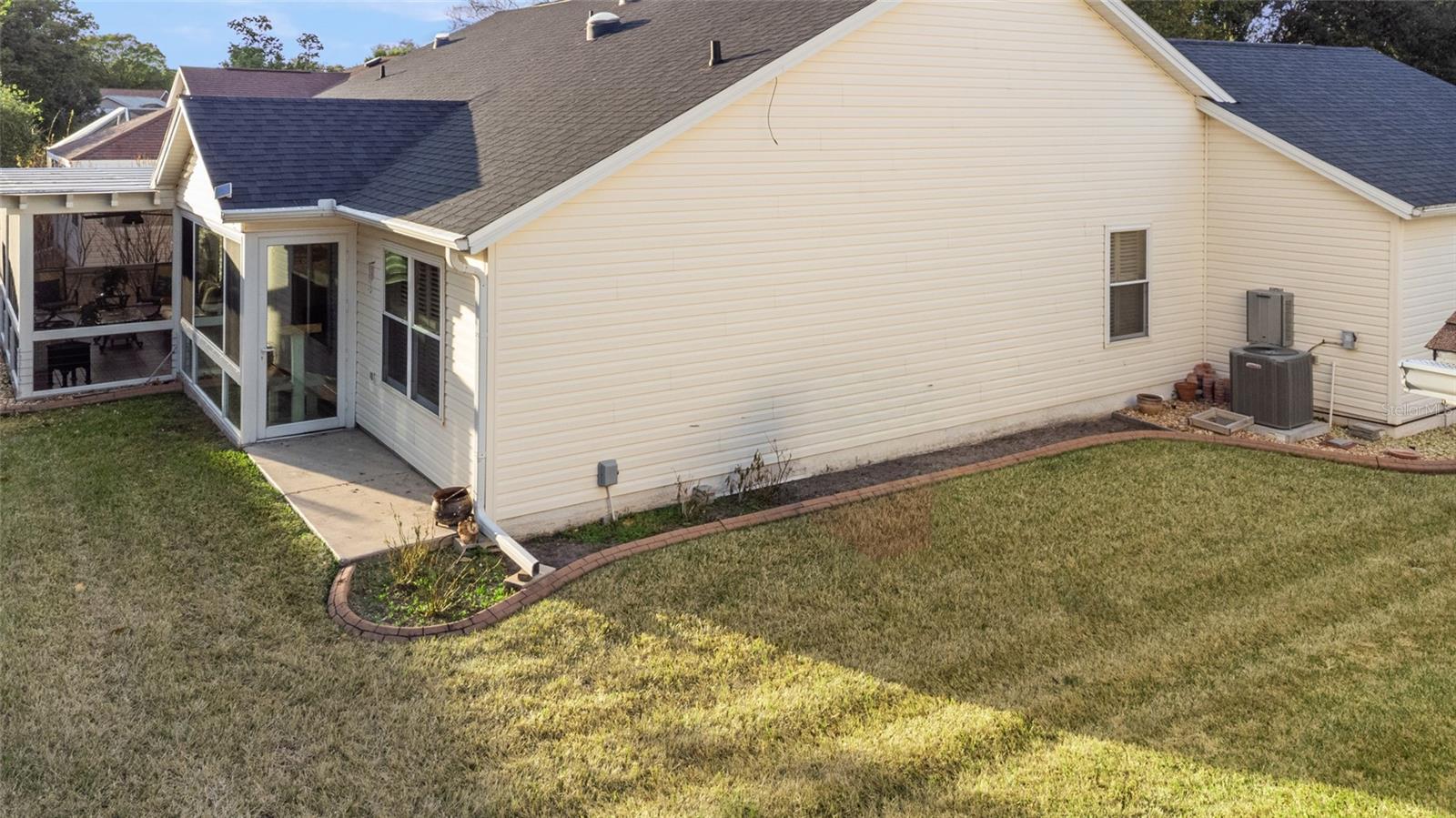 VILLAGES/LADY LAKE UN #24 - Residential