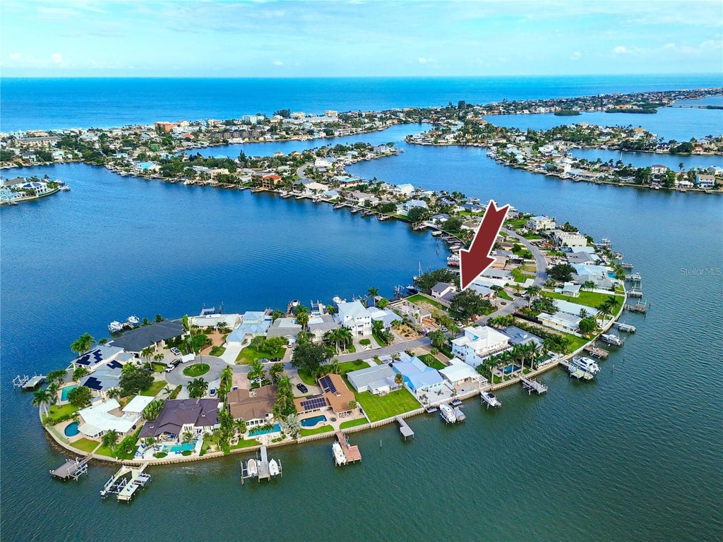 Photo of 517 20th Avenue, Indian Rocks Beach, FL 33785 (MLS # TB8550741)