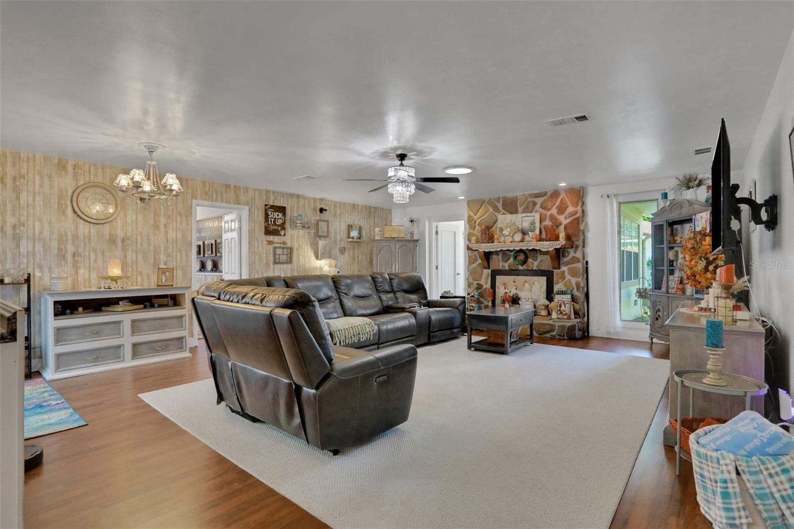 LOT 11, BLOCK 35 PALM COAST, MAP OF WYNNFIELD, SEC - Residential