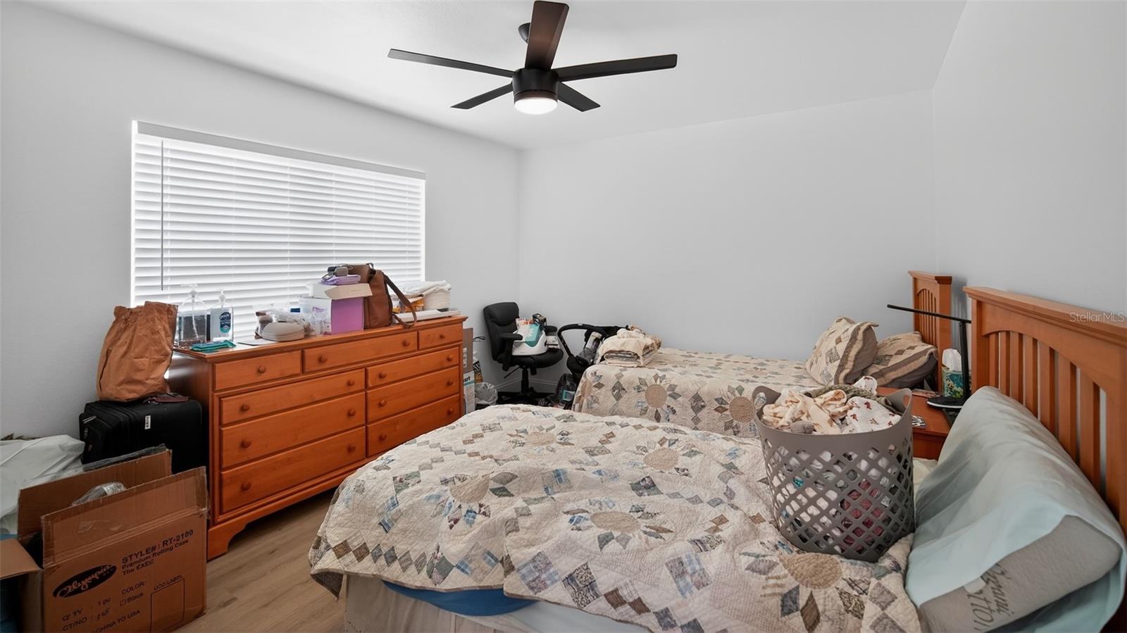BARRINGTON OAKS EAST - Residential