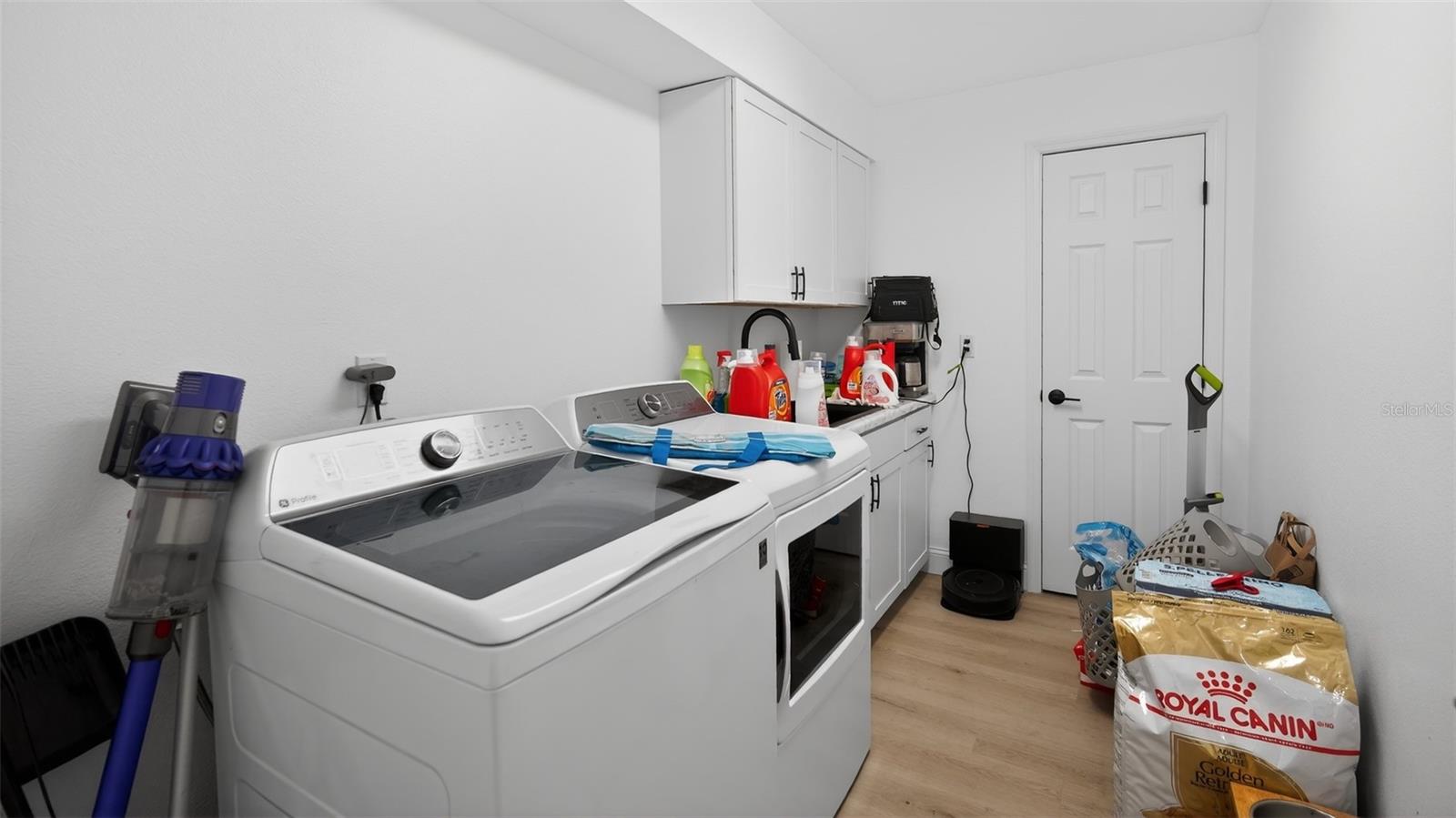 BARRINGTON OAKS EAST - Residential