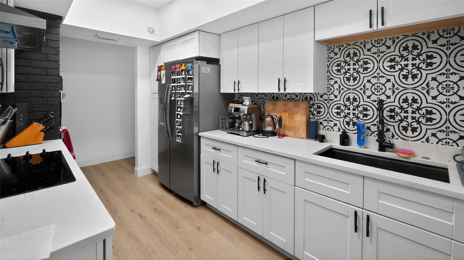 BARRINGTON OAKS EAST - Residential