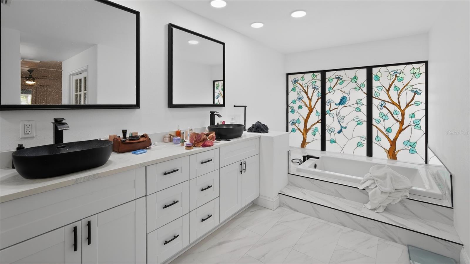 BARRINGTON OAKS EAST - Residential