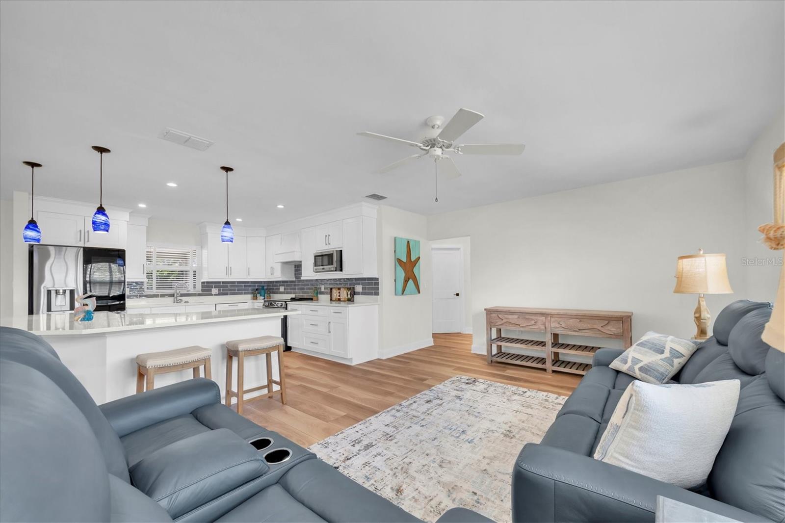 4812 VENETIAN PLACE NE